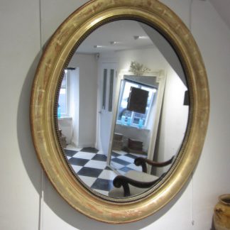 Gorgeous gilt oval