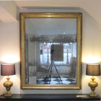Gorgeous gilt mirror