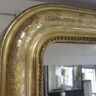 Gorgeous gilt overmantle