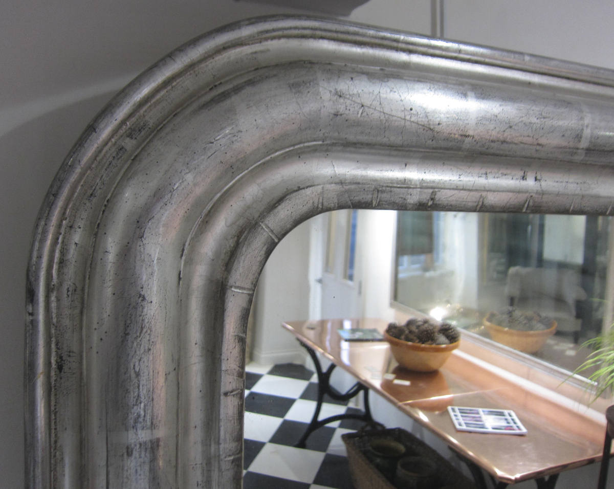 Silver rounded corner mirror
